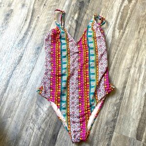 Girls full bathing suit